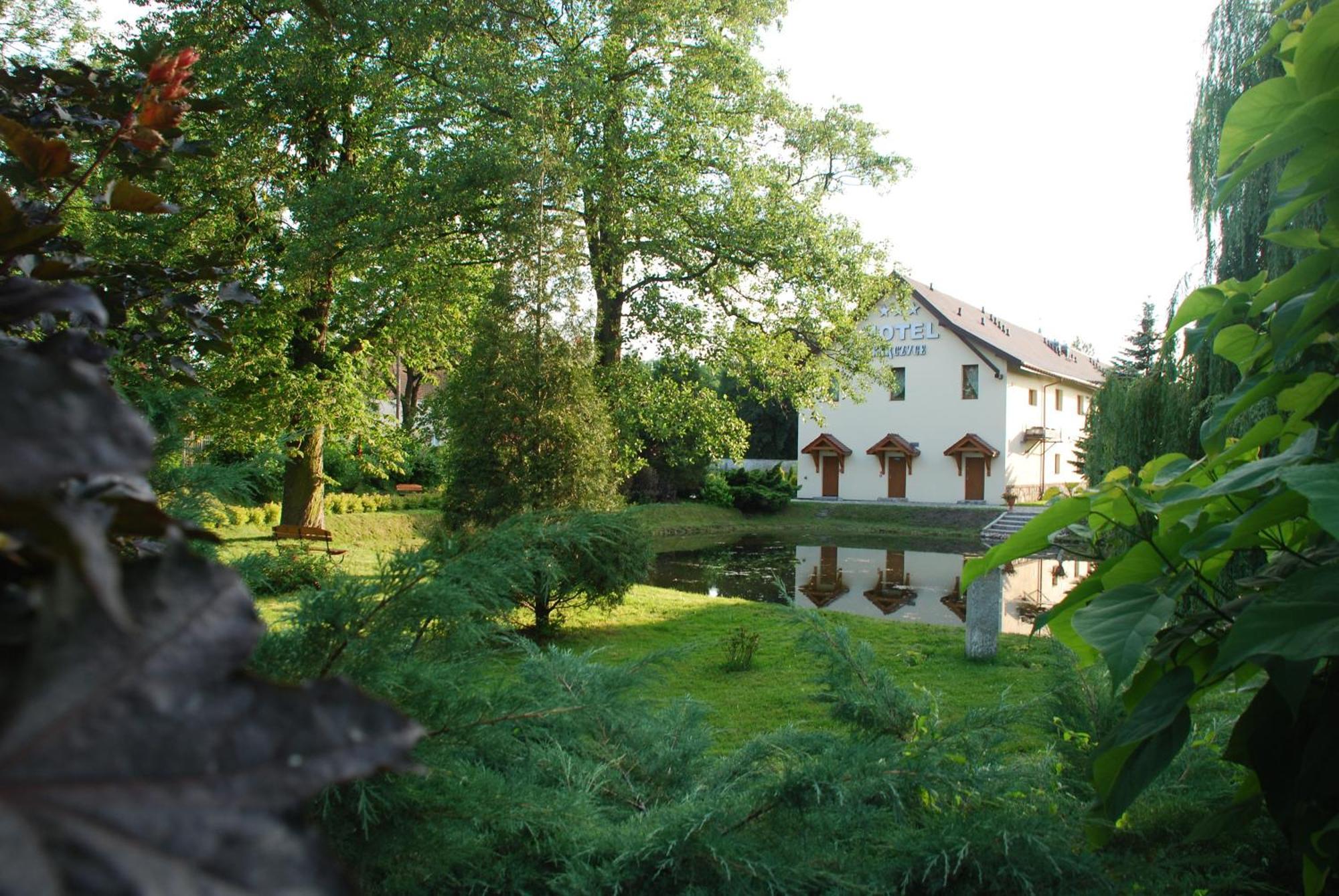 Hotel Karczyce Bagian luar foto