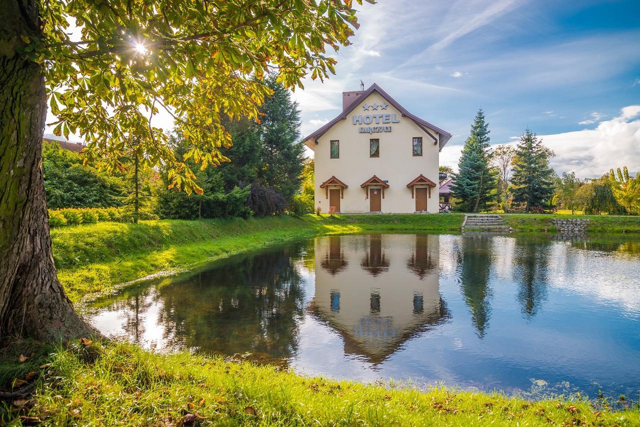 Hotel Karczyce Bagian luar foto